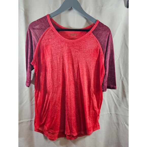 Arizona Jeans  Red Woman's Short Sleeve T-Shirt Large - Picture 1 of 6